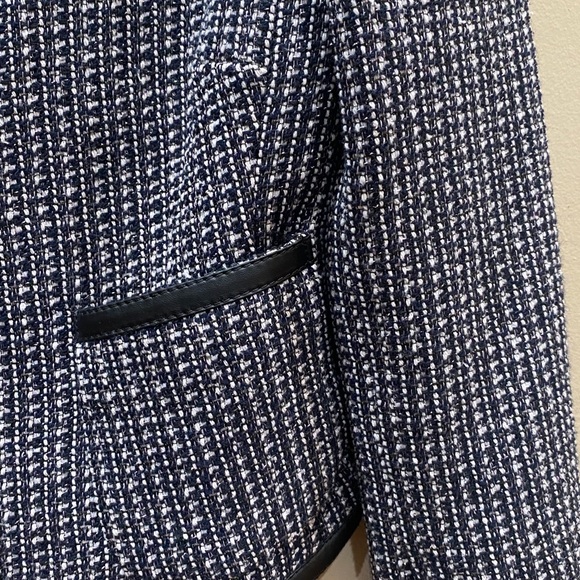 Banana Republic Italian fabric tweed jacket. - Picture 5 of 7